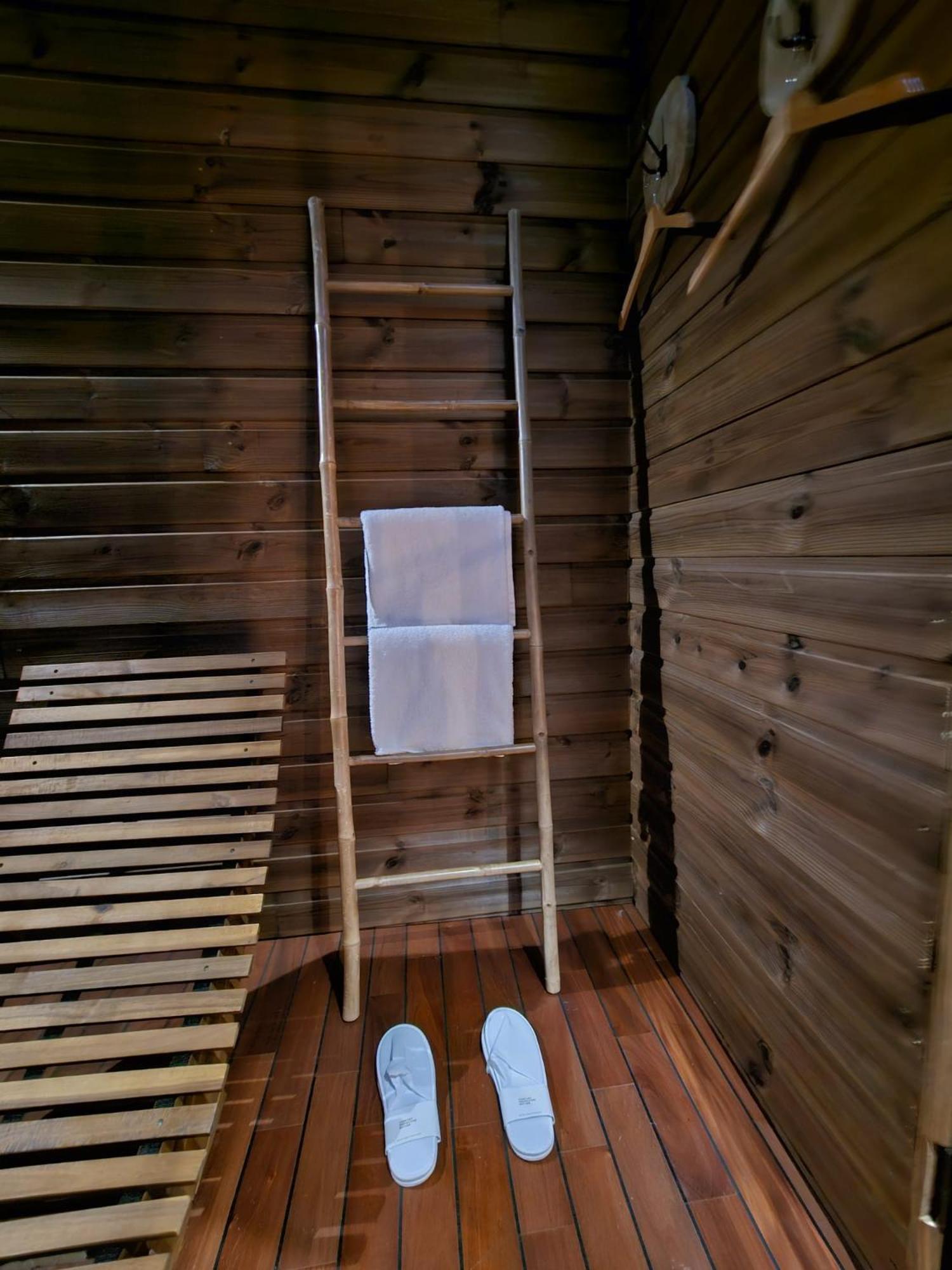 Le Chalet Loft Spa Calais Exteriér fotografie